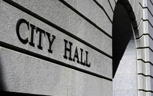 Το μεγαλύτερο κέρδος από την αυτοδιοίκηση των δήμων είναι η αποσυγκέντρωση της εξουσίας.