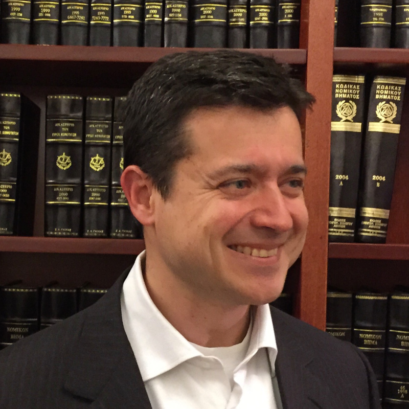 Ο Γρηγόρης Λαζαράκος είναι ιδρυτής και διαχειριστής εταίρος της δικηγορικής εταιρείας «Λαζαράκος και Συνεργάτες» (L&L Law Firm), με εξειδίκευση στο δίκαιο των προσωπικών δεδομένων και του δημόσιου διοικητικού δικαίου (www.l-l.law) και η οποία έχει αναλάβει από τον Φεβρουάριο του 2020 καθήκοντα Υπεύθυνου Προστασίας Δεδομένων στη Βουλή των Ελλήνων.
