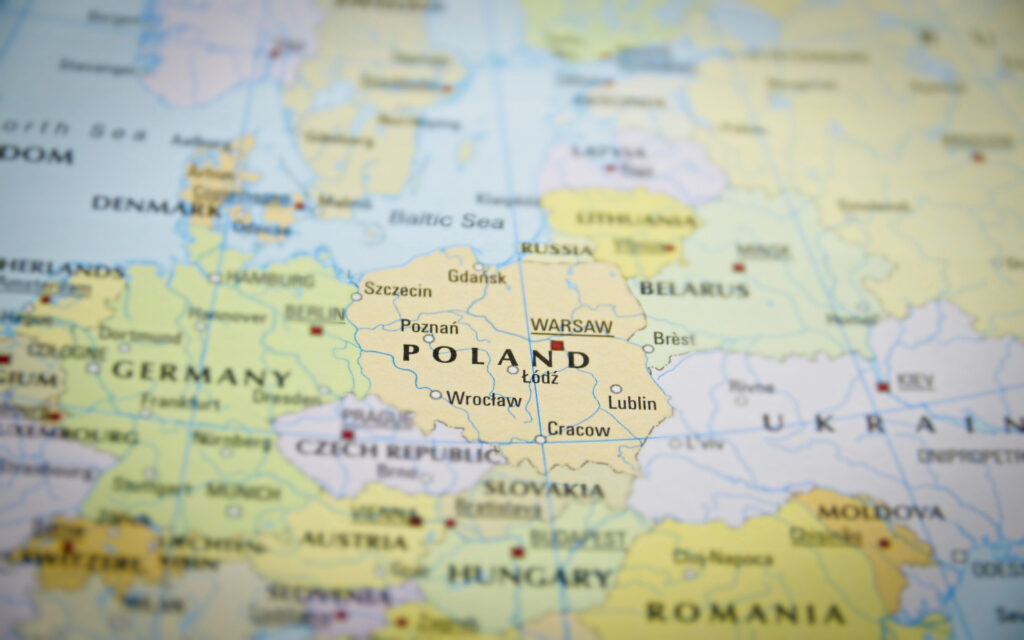 Η πολιτική της Πολωνίας αμφισβητεί πολλαπλώς την υπόσταση της Ευρωπαϊκής Ένωσης