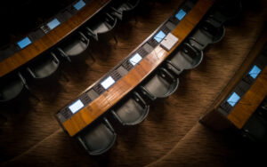 Στοιχεία λειτουργίας της Βουλής (part 1) / Δεκάλεπτα Μαθήματα για το Σύνταγμα και την ΕΣΔΑ (42ο video-podcast)