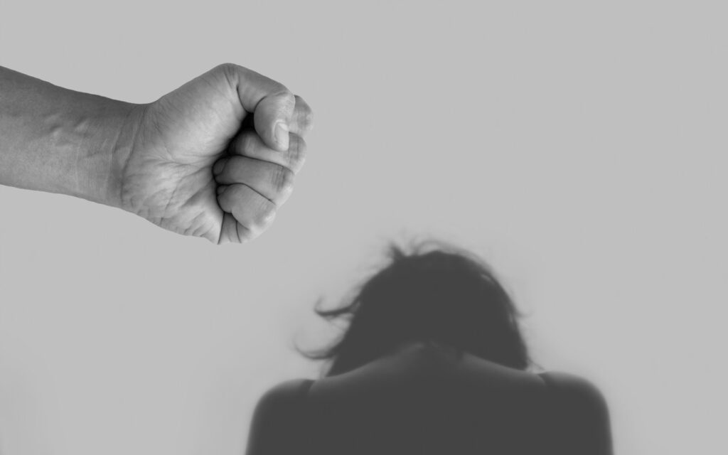 Έχει θέση η γυναικοκτονία στον Ποινικό μας Κώδικα;
