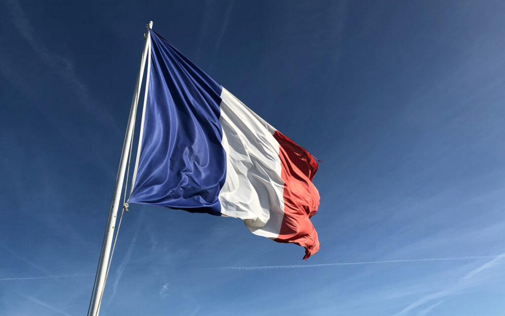 Η Γαλλία ανακαλύπτει εκ νέου τη «μαγεία» του (συναινετικού) κοινοβουλευτικού πολιτεύματος