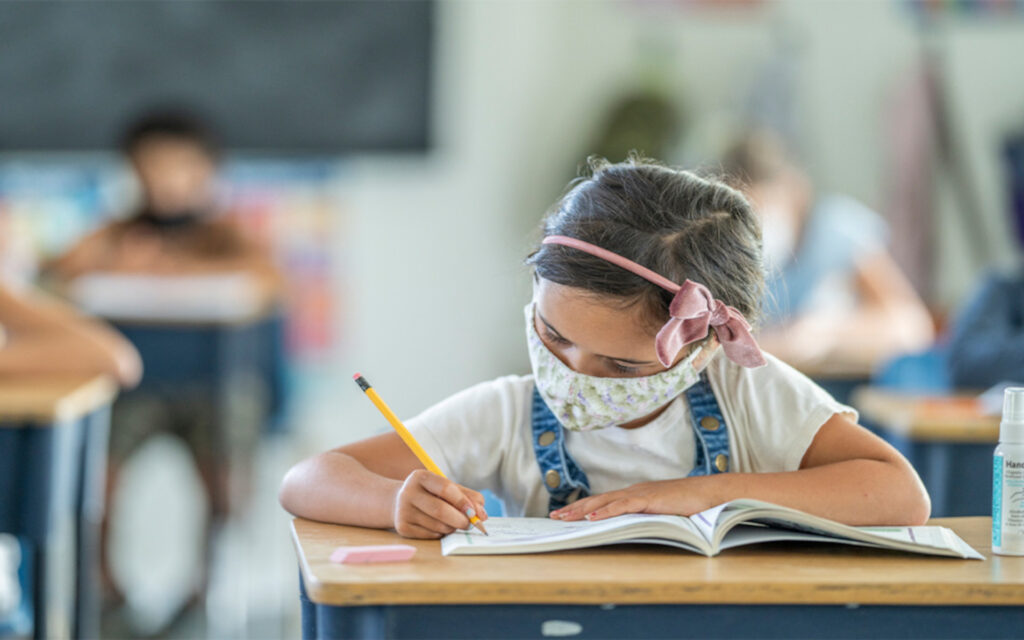 ΣτΕ 2153/2022: Συνταγματική η υποχρεωτική χρήση μάσκας στα σχολεία