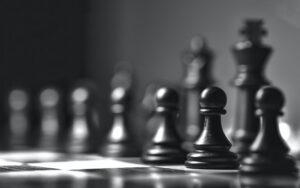 Σπαρτιατών συνέχεια και έκπτωση από το βουλευτικό αξίωμα